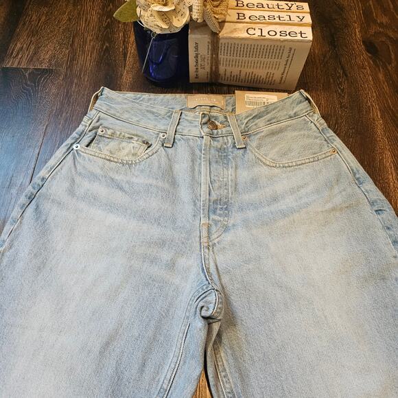 Everlane Jeans Curvy 90s Cheeky Straight Organic Cotton Light Blue Jean 26 NWT - Picture 2 of 11